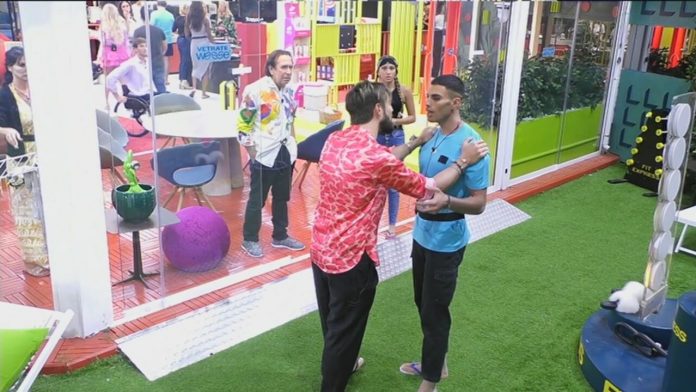 Prima lite al GF Vip tra Samy e Alex Belli: “Tu zitto a me non lo dici” | Video Mediaset litigio Smy Alex