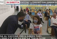 Mattino 5, è corsa al vaccino per il green pass: perchè? | Video Mediaset vaccini Covid 19 Mattino 5