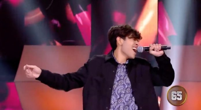 Vincenzo Cantiello, concorrente di All Together Now: chi è, presentazione e esibizione di “Un milione di cose da dirti” | Video Mediaset All Together Now Vincenzo Cantiello