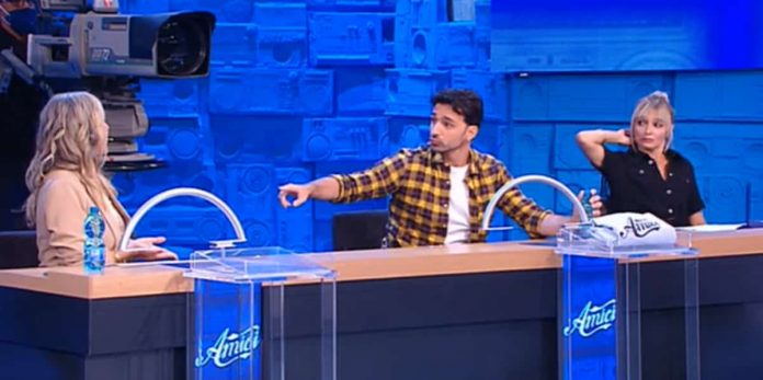 Amici 21 Raimondo Todaro contro la Celentano per difendere Serena: “E’ accanimento!” | Video Witty Tv Amici 23 lite Raimondo Emanuel