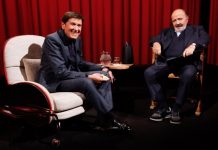 Gianni Morandi a L’Intervista da Maurizio Costanzo: “Io in mutande su Rai1 per colpa tua e di Maria De Filippi” Gianni Morandi