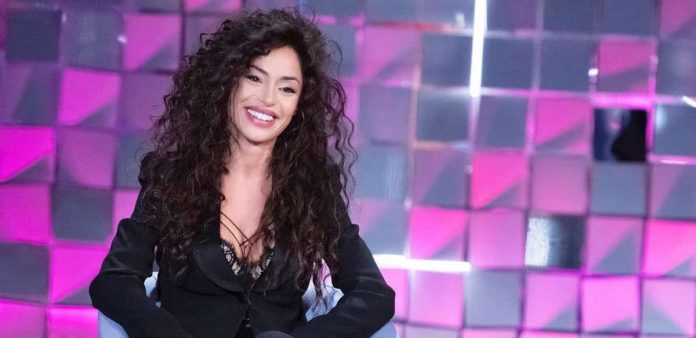 Raffaella Fico a Verissimo: “E’ stato un periodo molto brutto della mia vita” | Video Mediaset Raffaella Fico a Verissimo