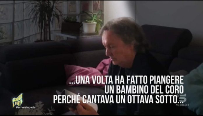 Lo Scherzo a Red Canzian a Scherzi a Parte 2021 | Video Mediaset Red Canzian Scherzo