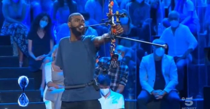 Tu si que vales 2021, Gabriel George e il tiro con l’arco post incidente: la sua storia | Video Witty Tv Tu si que vales 2021 Gabriel tiro arco