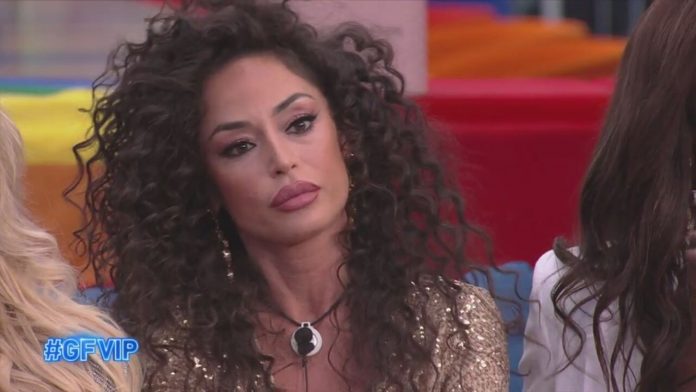 GF Vip, Soleil, Davide e Alex Vs Ainett e Raffaella: tutti contro tutti! | Video Mediaset gf vip