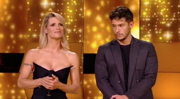 All Together Now, è polemica tra Giovanni Arichetta, Le Donatella e la giuria | Video Mediaset All Together Now Giovanni Arichetta