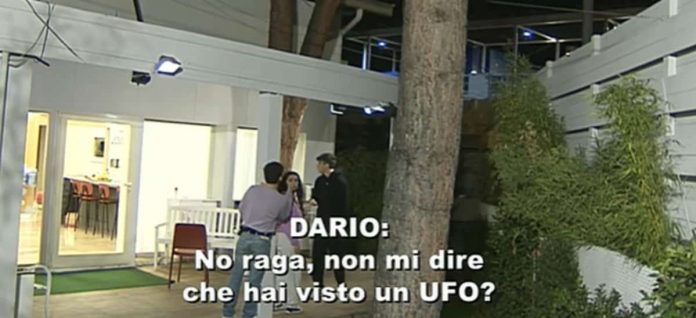 Amici 21: LDA e l’Ufo: “Questa cosa che ho visto esce al TG”, tutti ridono | Video Witty Tv Amici 21 LDA ha visto un Ufo
