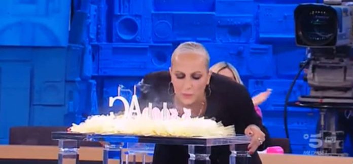 Amici 21, compleanno Alessandra Celentano: “Siete la mia famiglia” | Video Witty Tv Amici 21 compleanno
