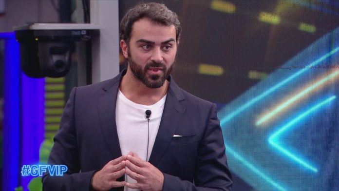 GF Vip, Gianmaria Antinolfi risponde alle critiche degli altri vipponi | Video Mediaset Gianmaria Antinolfi