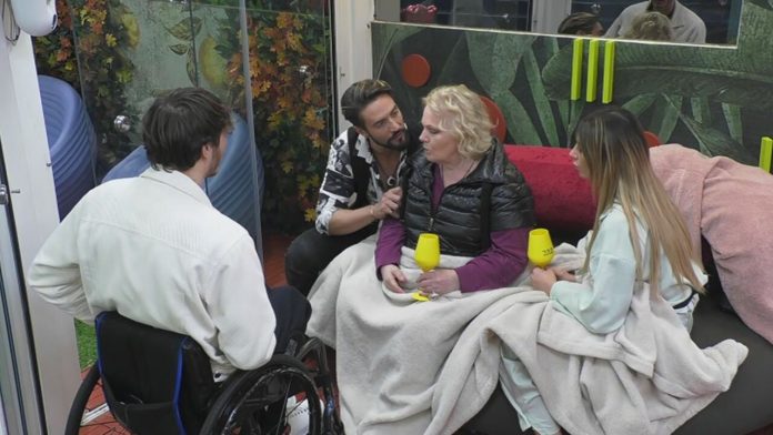 GF Vip, Katia Ricciarelli VS Miriana Trevisan per la nomination: “Str***a, leccac***” Traditrice” | Video Mediaset Katia vs Miriana