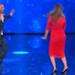 Ascolti tv, sabato 6 novembre 2021: Ballando con le Stelle (20.5%), Tu Si Que Vales (27.9%) | Dati Auditel Sabrina Ferilli balla a Tu si que vales