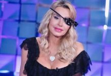 Valeria Marini a Verissimo: dall’intervento all’occhio al ricordo di Rossano Rubicondi | video Mediaset Valeria Marini a Verissimo