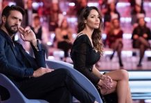 Alex Belli a Verissimo con Delia Duran, la stoccata di Silvia Toffanin: “E’ la gara a chi recita meglio” Alex Belli a Verissimo