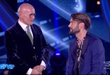 GF Vip, Alex Belli squalificato dal programma arriva in studio. Piovono critiche sull’attore | Video Mediaset Alex Belli in studio