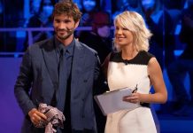 Stefano De Martino a C’è Posta per te 2022: la sorpresa a Salvatore dopo la morte del padre per Covid | Video Witty Tv Stefano De Martino a C'è Posta per te 2022