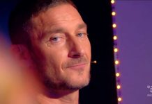 Francesco Totti a C’è Posta per te 2022: la sorpresa di Noemi ai suoi genitori | Video Witty Tv Francesco Totti a C'è Posta per te