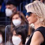 Ascolti tv, sabato 19 febbraio 2022: Affari tuoi formato famiglia (17.1%), C’è posta per te (27.4%) | Dati Auditel C'è posta per te 2022