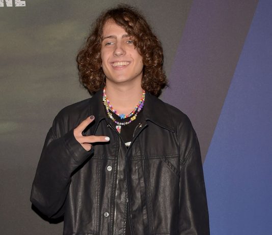 Sanremo 2022, Sangiovanni e il consiglio di Giulia Stabile: “Vuole che mi prenda la mia boccata d’aria e mi ha detto di spaccare” sangiovanni