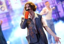 Albe ad Amici 21 canta Mille voci: su Twitter vola l’hashtag Sangiovanni per la somiglianza | Video Witty Tv Albe ad Amici 21