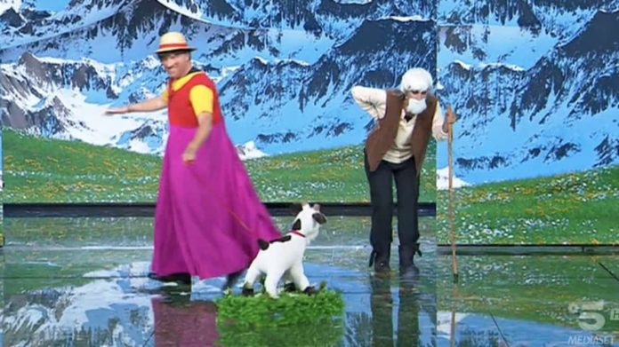 Amici 21, Zerbi – Celentano si trasformano negli Addams e in Heidi e il nonno | Video Witty Tv Amici 21 Zerbi e Celentano