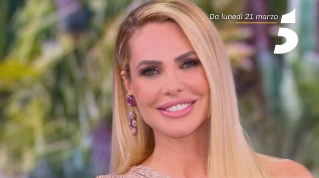 Ilary Blasi Isola 2022