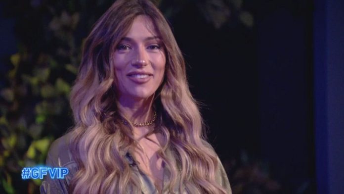 Soleil Sorge a Verissimo: “Non sono innamorata di Alex Belli” | Video Mediaset Soleil Sorge a Verissimo