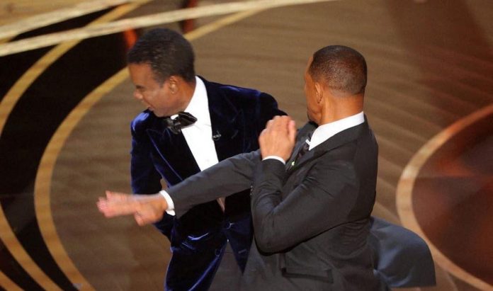 Will Smith pugno a Chris Rock Oscar 2022
