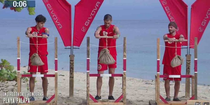 Prova leader a Isola dei Famosi 2022, sfida tra Jeremias, Nicolas e Alessandro: chi ha vinto? | Video Mediaset prova leader a L'Isola dei Famosi 2022