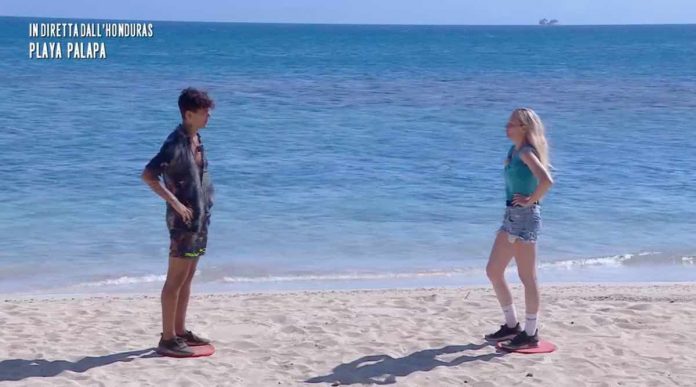 Isola dei Famosi 2022: il confronto faccia a faccia tra Blind e Licia Nunez | Video Mediaset Isola dei famosi