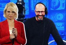 Piero Sonaglia, morto assistente di Maria De Filippi. La conduttrice: «Ho vissuto il mio lavoro sempre con te» Piero Sonaglia Maria De Filippi