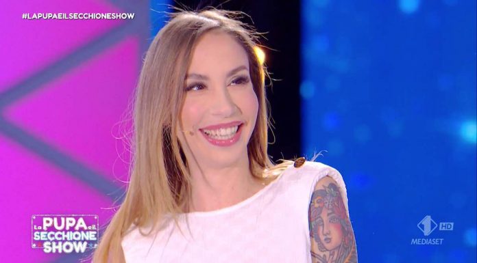 Malena a “La Pupa e il Secchione Show” per una prova sexy | Video Mediaset malena a la pupa e il secchione show