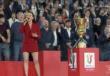 Arisa incanta lo stadio Olimpico intonando l’Inno di Mameli in Juventus – Inter | Video Mediaset Arisa Inno di Mameli Coppa Italia Juventus Inter