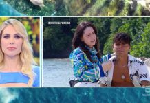 Isola dei Famosi 2022, sorpresa per Blind: arriva la sua fidanzata Greta | Video Mediaset Isola dei famosi 2022 Blind e Greta