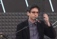 Valerio Lundini al Primo maggio, la sua canzone sulla guerra è una critica all’ipocrisia degli slogan Lundini 1 maggio