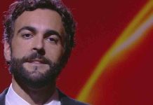 Marco Mengoni, il monologo a Le Iene: “chi è sempre gentile è un super eroe. La vita? Un casino meraviglioso” | Video Mediaset Marco Mengoni a Le Iene