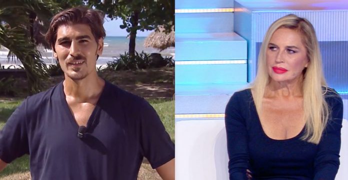 Isola dei Famosi 2022: il confronto tra Lory Del Santo e Marco Cucolo | Video Mediaset Scontro Lory del Santo marco Cucolo