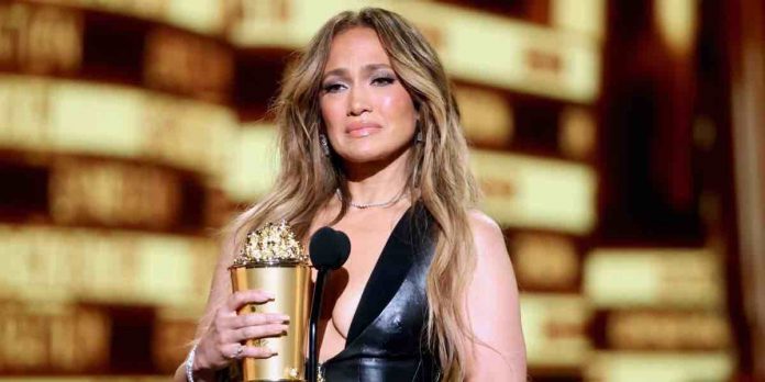 Jennifer Lopez agli MTV Movie Awards 2022
