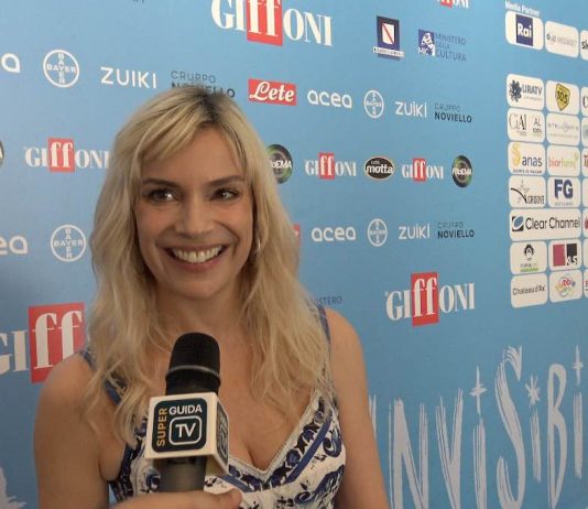 Micaela Ramazzotti: «Carlo Verdone, mi disse “Spacca tutto”. Ai giovani attori dico di fidarsi del regista che sia alla prima opera o un grande maestro» | Intervista Video Micaela Ramazzotti