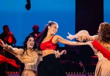 Elodie infiamma “La Notte della Taranta 2022” con la sua “Pizzica” | VIDEO Elodie La Notte della Taranta