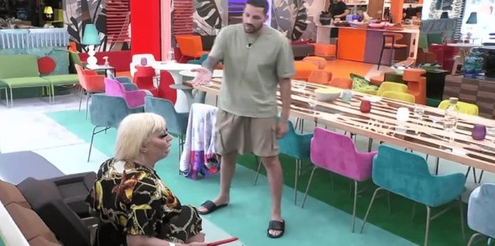 Grande Fratello Vip, Elenoire Ferruzzi, Luca Salatino è scontro: il motivo della lite | Video Mediaset Elenoire Vs Luca