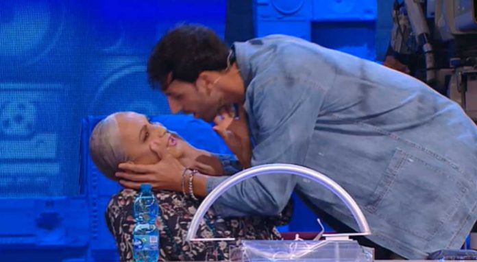 Alessandra Celentano ad Amici 22: il bacio con Raimondo Todaro e il toto fidanzato | Video Witty Tv Alessandra Celentano