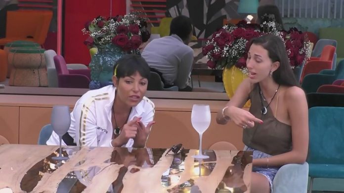 Grande Fratello Vip, Carolina Marconi VS Giaele De Donà, è lite: “A te interessa solo stare con Antonino” | Video Mediaset Carolina Vs Giaele