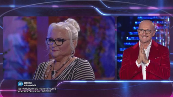 Grande Fratello Vip, Elenoire Ferruzzi e l’incontro con la mamma Giovanna: “Sono una donna fortunata” | Video Mediaset Elenoire e l'incontro con la mamma