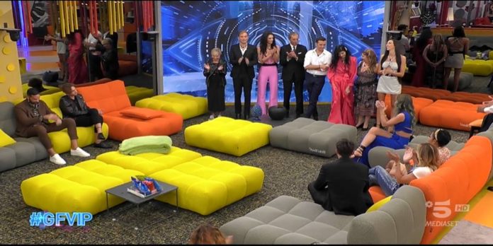 Grande Fratello Vip, chi è uscito ieri sera lunedì 10 ottobre 2022? Nessun Eliminato | Video Mediaset Chi è uscito? Nessun Eliminato
