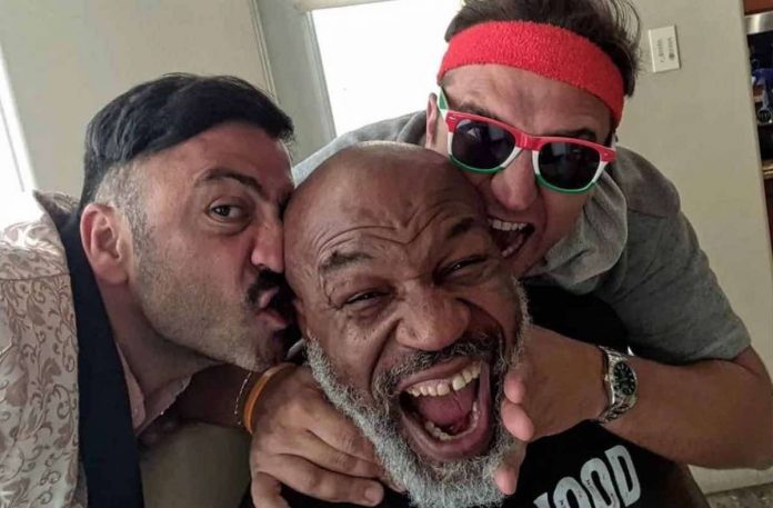 Emigratis, Pio e Amedeo si recano a casa di Mike Tyson: ecco cosa è successo? | Video Mediaset Emigratis Mike Tyson