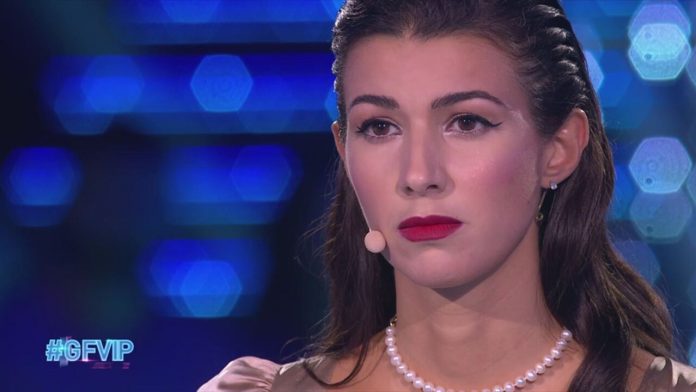 Grande Fratello Vip, Marco Bellavia in studio: il confronto con Ginevra Lamborghini | Video Mediaset Lamborghini - Bellavia