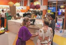 Grande Fratello Vip, lite violenta nella notte tra Pamela Prati e Patrizia Rossetti che se la prende anche con Signorini | Video Mediaset Patrizia VS Pamela