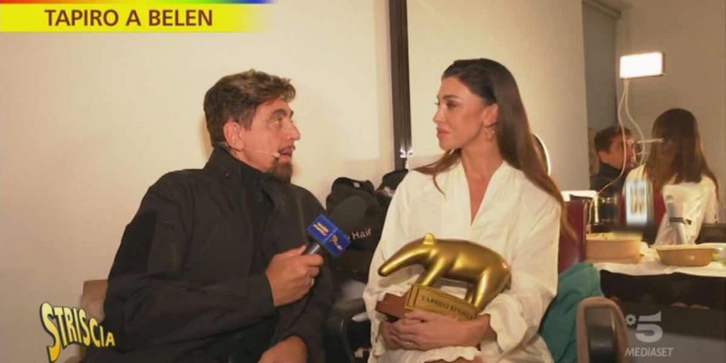 Tapiro d'oro a Belen Rodriguez a Striscia La Notizia