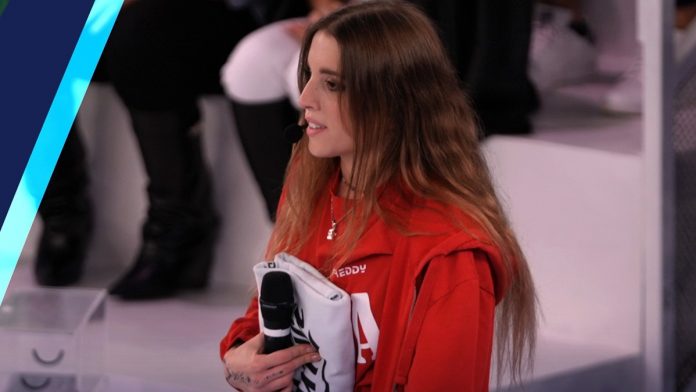 Chi è Angelina Mango? La nuova entrata ad Amici 22 è la figlia di Mango | Video Witty Tv Amici 22 Angelina