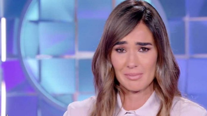 Silvia Toffanin in lacrime a Verissimo: il ricordo di Nadia Toffa con la madre | Video Mediaset Silvia Toffanin in lacrime